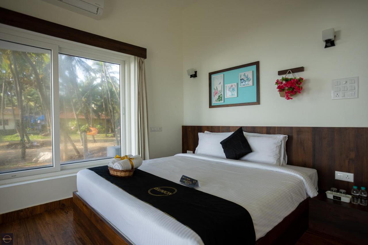 Reunion Ocean Manor - Beach House Udupi Esterno foto